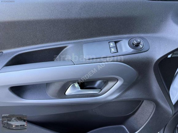 KARDEM AUTO/DAN SIFIR AYARINDA 2025 MODEL DOBLO 2.BİN KM DE