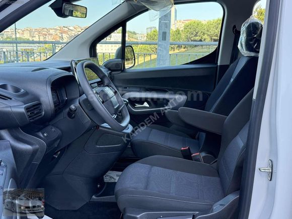 KARDEM AUTO/DAN SIFIR AYARINDA 2025 MODEL DOBLO 2.BİN KM DE