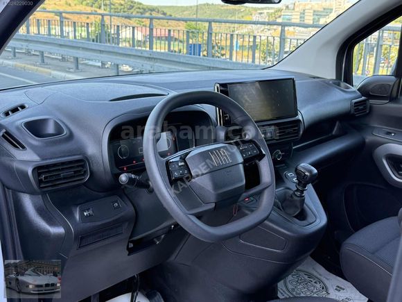 KARDEM AUTO/DAN SIFIR AYARINDA 2025 MODEL DOBLO 2.BİN KM DE