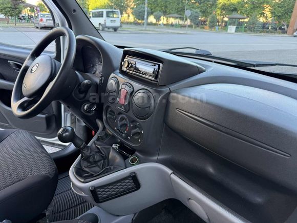 155 BİNDE_BOYASIZ_2012 MODEL 1.3 MULTİJET SAFELİNE DOBLO