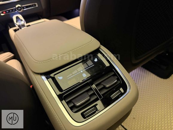 'UZUNOĞLU' 2025 VOLVO XC90 B5 PLUS BRİGHT 25.000 KM HATASIZ !!!