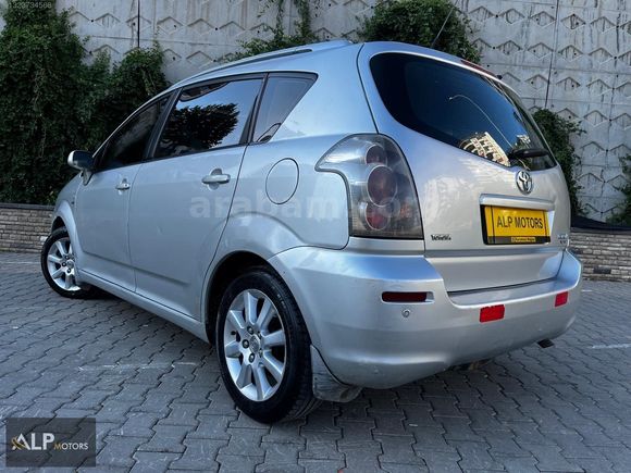 TOYOTA VERSO ..1.6 ELEGANT 7 KOLTUKLU