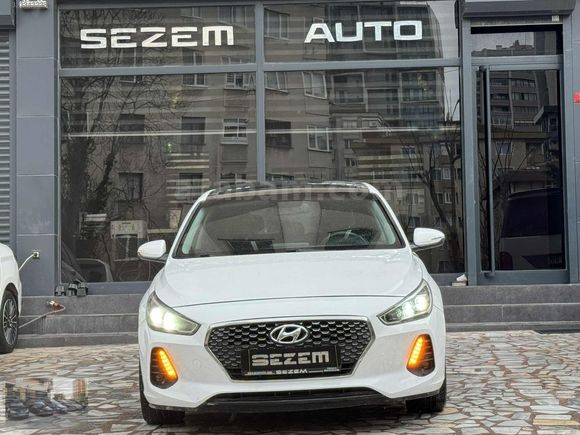 2017 İ30 1.6 CRDI ELİTE PLUS DCT CAM TAVAN 0.99 KREDİ