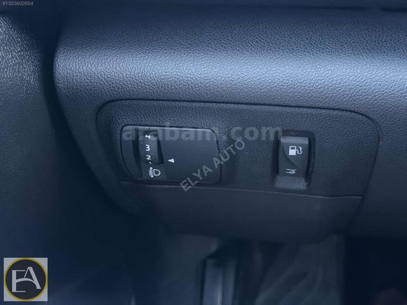 ELYA'DAN 2018 1.5 DCi EDC iCON HATASIZ FULL BAKIMLI MEGANE 4