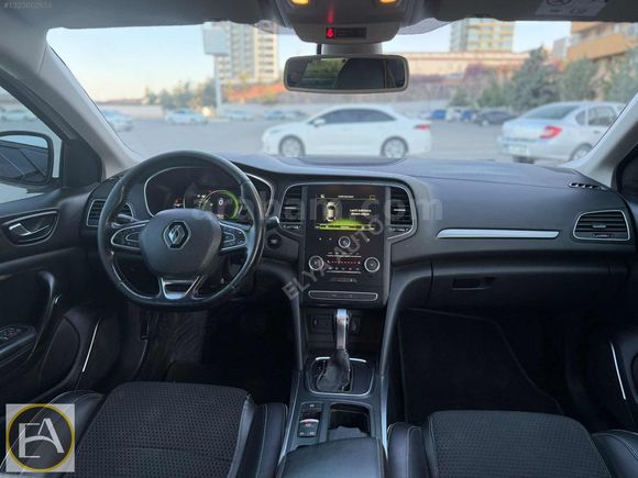 ELYA'DAN 2018 1.5 DCi EDC iCON HATASIZ FULL BAKIMLI MEGANE 4