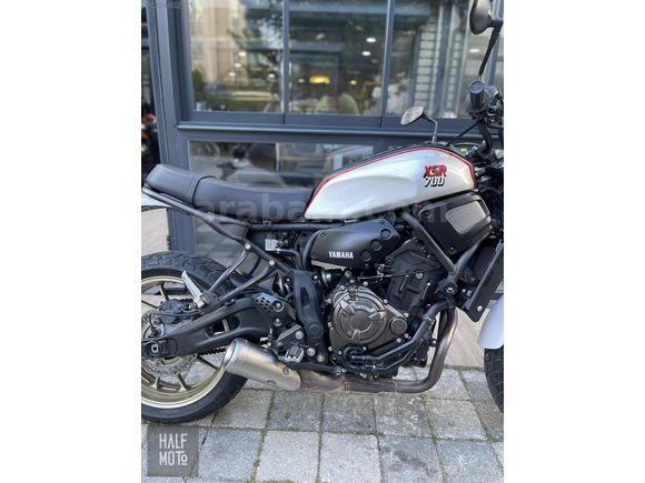 HALF MOTO 2019 YAMAHA XSR 700 XTRIBUTE