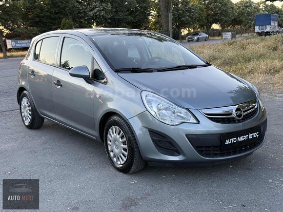 AUTO MERT 2013 TAM OTOMATİK 139.000 KM CORSA 1.4i