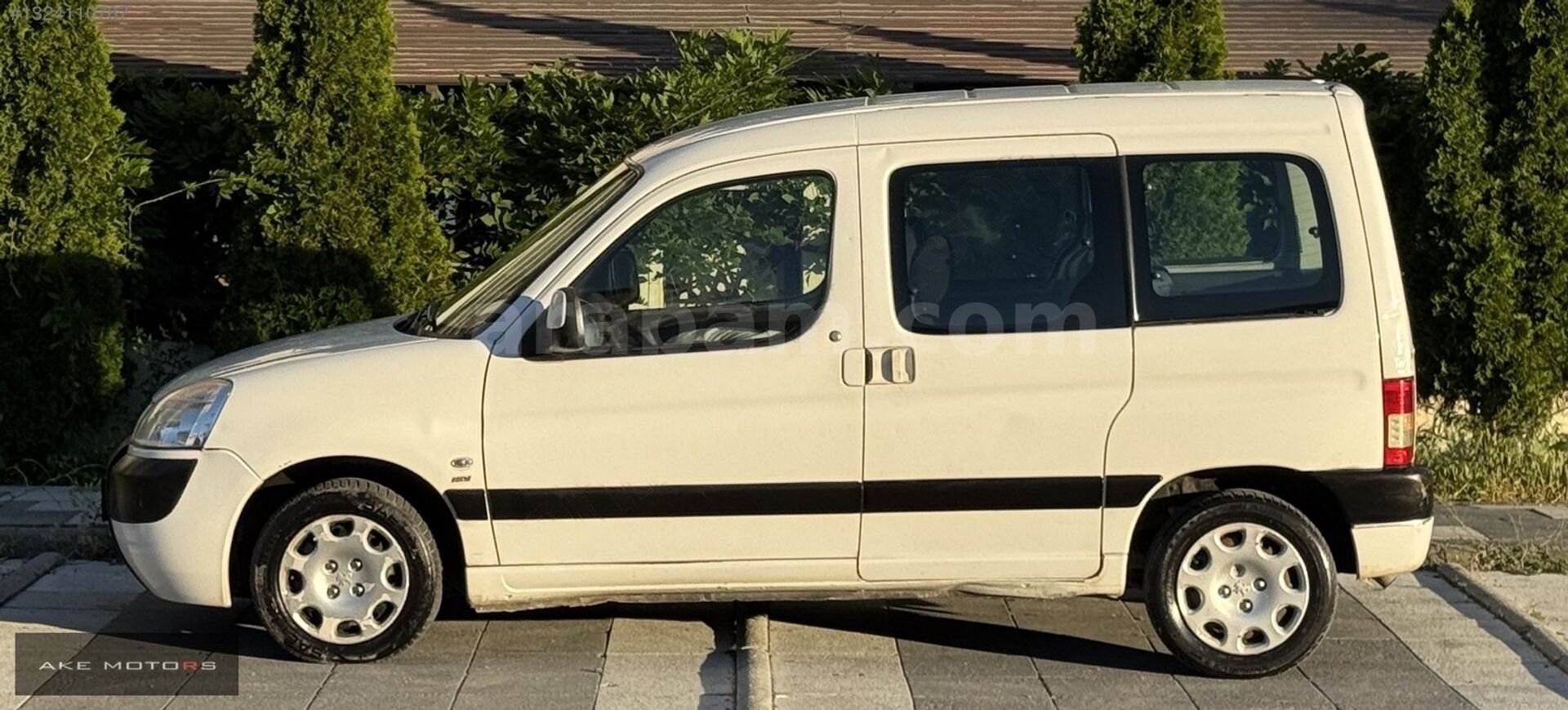 Galeriden Peugeot Partner 2.0 HDI 2005 Model Kayseri 236.000 km Beyaz 5