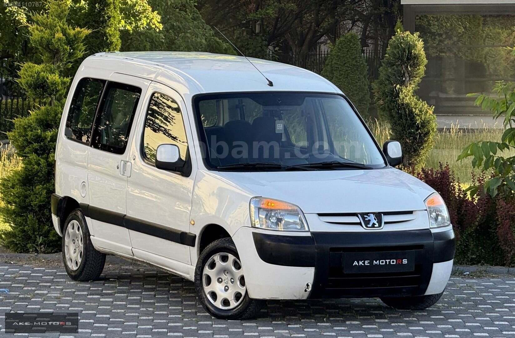 Galeriden Peugeot Partner 2.0 HDI 2005 Model Kayseri 236.000 km Beyaz 1
