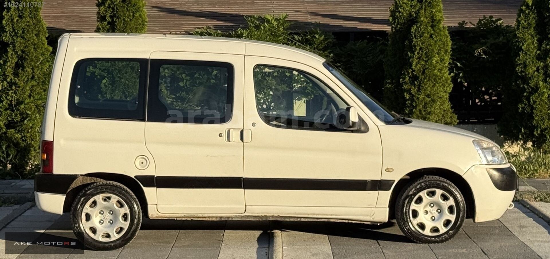 Galeriden Peugeot Partner 2.0 HDI 2005 Model Kayseri 236.000 km Beyaz 4
