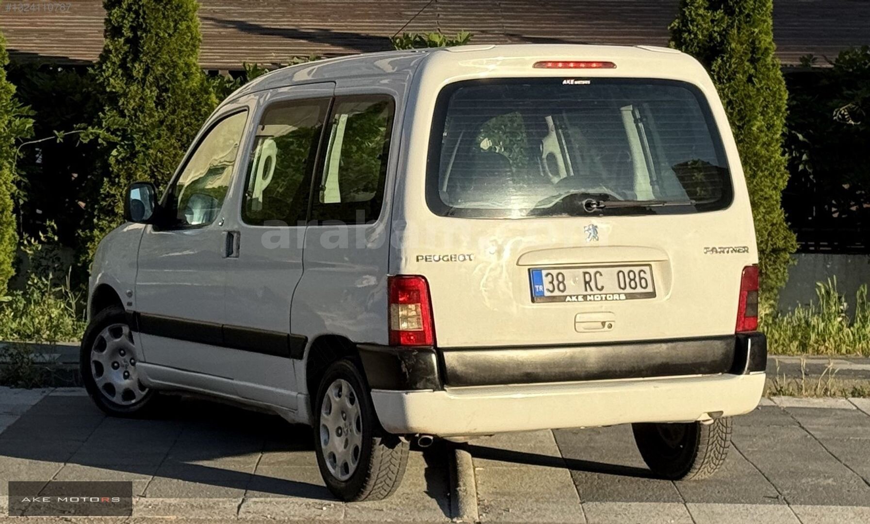 Galeriden Peugeot Partner 2.0 HDI 2005 Model Kayseri 236.000 km Beyaz 6