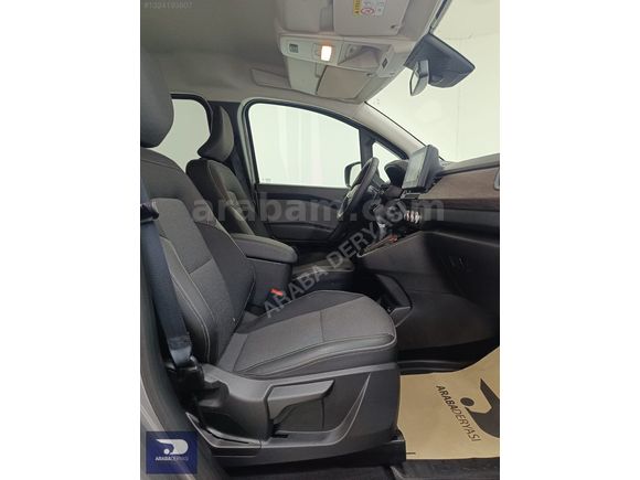 ""DERYA GRUP'tan""2026 RENAULT KANGOO MULTİX 1.5 BLUEDCİ ICONIC