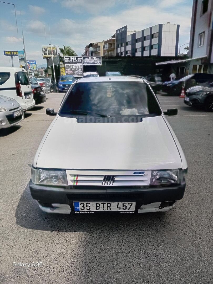 Galeriden Fiat Uno 70 SX 1996 Model İzmir 280.000 km Beyaz 2