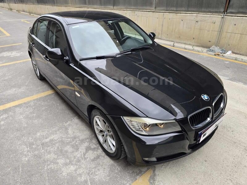Galeriden BMW 3 Serisi 320d Comfort 2010 Model Ankara 122.000 km Siyah