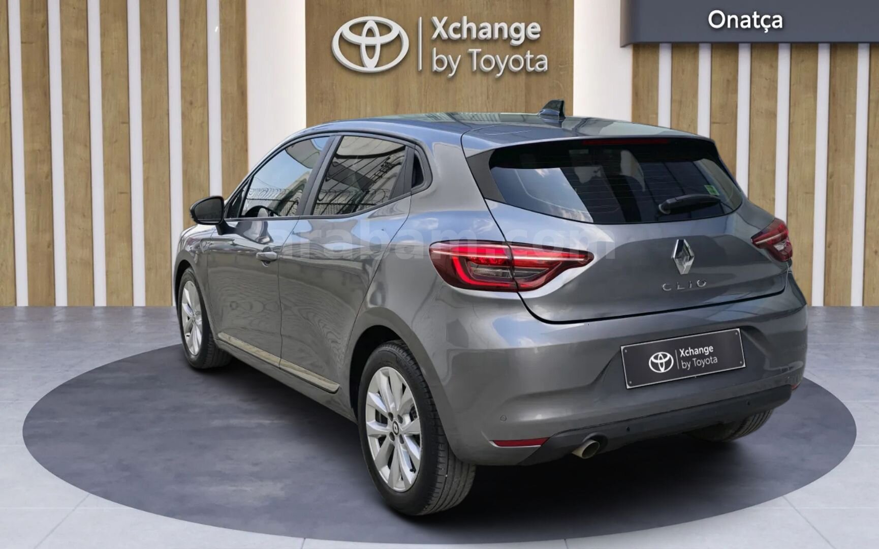 Galeriden Renault Clio 1.0 TCe Touch 2022 Model Adana 59.534 km Gri 4