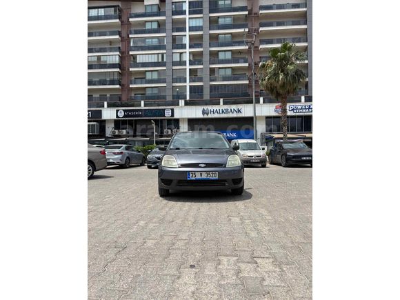 Sahibinden Ford Fiesta 1.4 TDCi Comfort 2004 Model  268.750 km Gri (titanyum)
