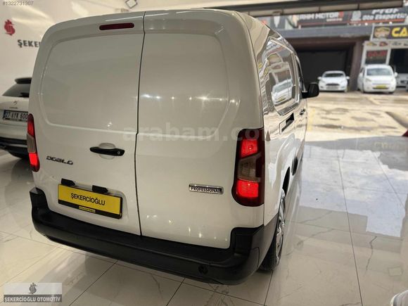 ŞEKERCİOĞLU AUTO"DAN 2023 DOBLO MAXİ 100HP ORJİNAL