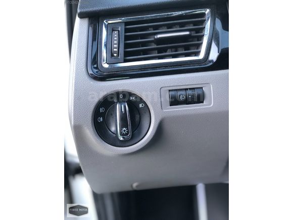 2015__TOLEDO__YAKIT CİMRİSİ__1.6 TDİ_OTOMATİK_NAVİGASYON_G.GÖRÜŞ
