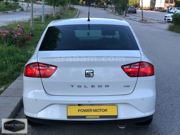 2015__TOLEDO__YAKIT CİMRİSİ__1.6 TDİ_OTOMATİK_NAVİGASYON_G.GÖRÜŞ