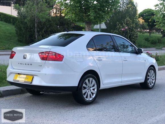 2015__TOLEDO__YAKIT CİMRİSİ__1.6 TDİ_OTOMATİK_NAVİGASYON_G.GÖRÜŞ