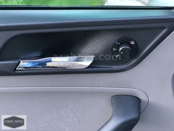 2015__TOLEDO__YAKIT CİMRİSİ__1.6 TDİ_OTOMATİK_NAVİGASYON_G.GÖRÜŞ
