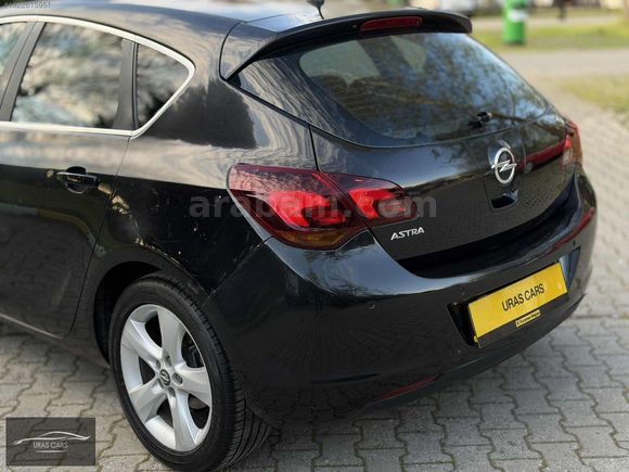 Opel Astra J Düşük Km