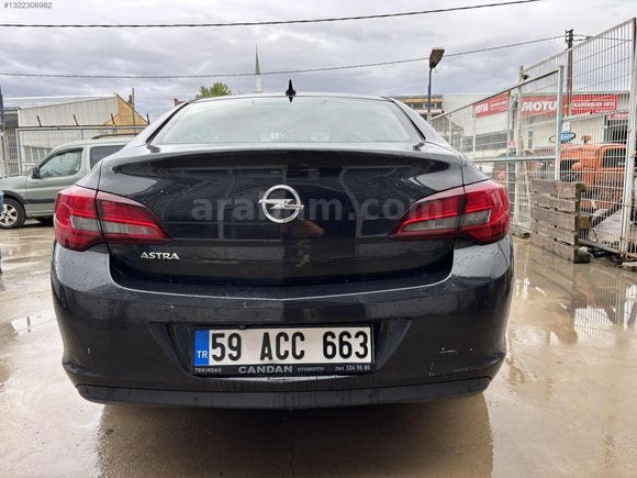 SUNROOFLU 2013 ASTRA 1.3CDTI SPORT TEK PARÇA BOYALI DEĞİŞENSİZ