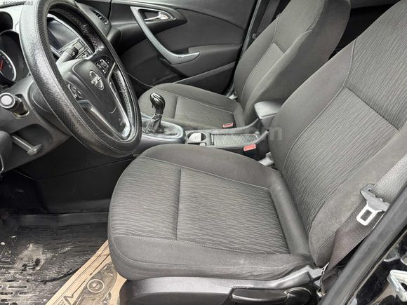 SUNROOFLU 2013 ASTRA 1.3CDTI SPORT TEK PARÇA BOYALI DEĞİŞENSİZ