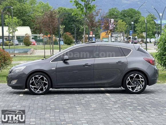 UTKU AUTO 'dan Opel Astra Sport Sanroof