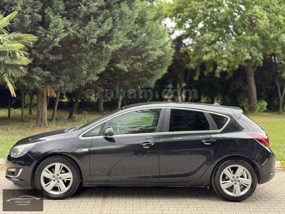 Astra J Değişensiz 125.000 Km 2 Parça Boyalı