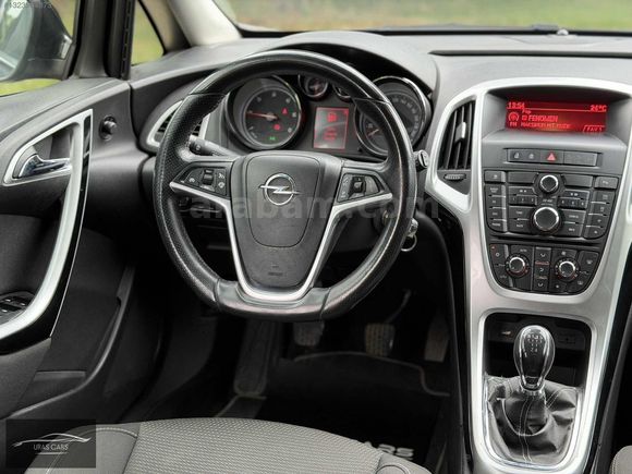 Astra J Değişensiz 125.000 Km 2 Parça Boyalı