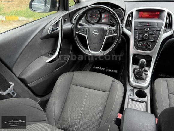 Astra J Değişensiz 125.000 Km 2 Parça Boyalı