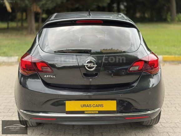 Astra J Değişensiz 125.000 Km 2 Parça Boyalı