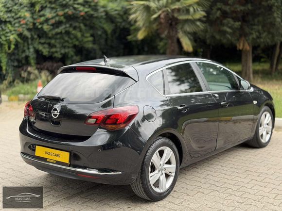 Astra J Değişensiz 125.000 Km 2 Parça Boyalı