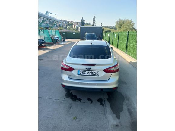 focus 3 titanium otomatik