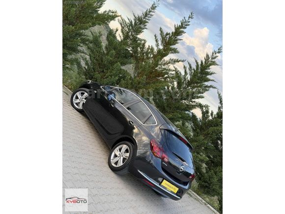 HATASIZ 2013 MODEL 112.000KM 1.3CDTI OPEL ASTRA SPORT