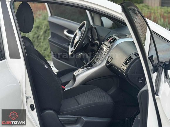 CARTOWN'DAN__2012 AURİS 1.4D-4D COMFORT EXTRA 90HP/DĞİTLKLİMA
