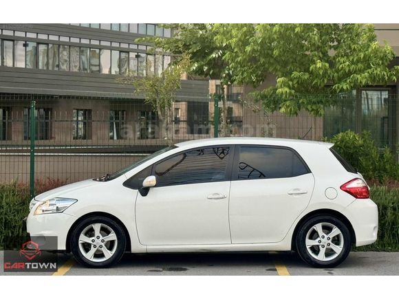 CARTOWN'DAN__2012 AURİS 1.4D-4D COMFORT EXTRA 90HP/DĞİTLKLİMA