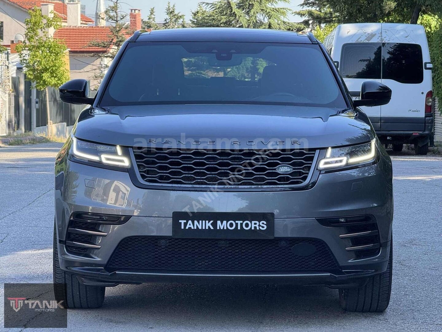 Galeriden Land Rover Range Velar 2.0 TD4 R-Dynamic SE 2017 Model Ankara 142.000 km Füme 2