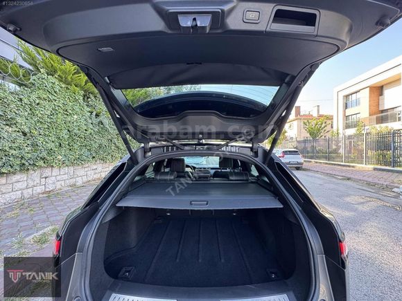 2017 BOYASIZ VELAR 2.0 TD4 240HP R-DYNAMİC SE BAKIMLI E.BASAMAK