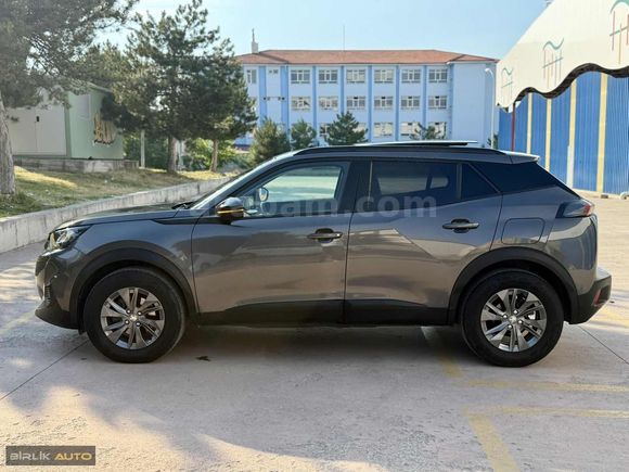 BİRLİK AUTO'DAN 2022 PEJO 2008 CAM TAVAN 32.KM BOYASIZ