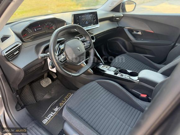 BİRLİK AUTO'DAN 2022 PEJO 2008 CAM TAVAN 32.KM BOYASIZ