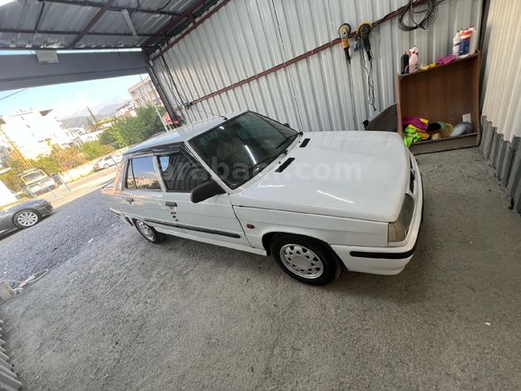 Sahibinden Renault R 9 1.4 Broadway RN 1997 Model