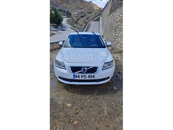Sahibinden Volvo S40 1.6 D Dynamic 2012 Model malatya 212000 km Beyaz