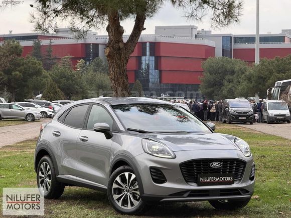 2025 BOYASIZ FORD PUMA HYBRİD TİTANİUM ÖZEL RENK %0.99 KREDİ