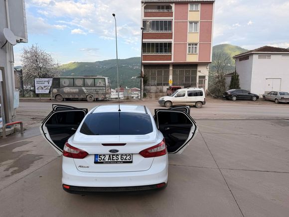 Sahibinden Ford Focus 1.6 TDCi Trend 2012 Model 