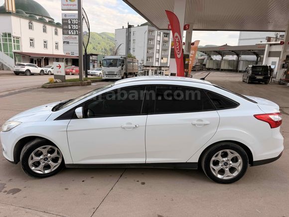 Sahibinden Ford Focus 1.6 TDCi Trend 2012 Model 