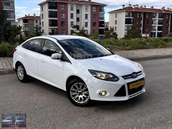 FORD FOCUS 1.6 TİTANİUM SMART PAKET HATASIZ BOYASIZ