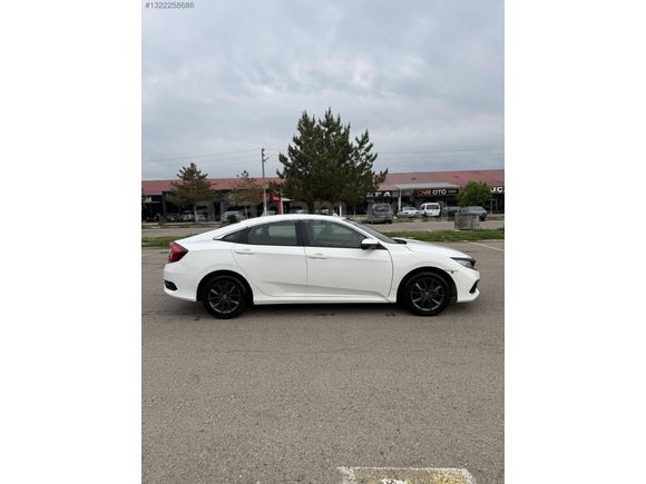 Yaldızlar otomotivden CİVİC elegance düşük KM