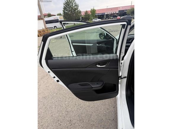 Yaldızlar otomotivden CİVİC elegance düşük KM